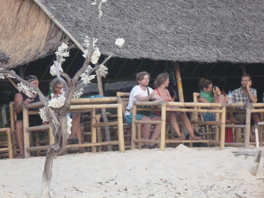 Hotel Rose Bungalow Pemenang Exterior foto