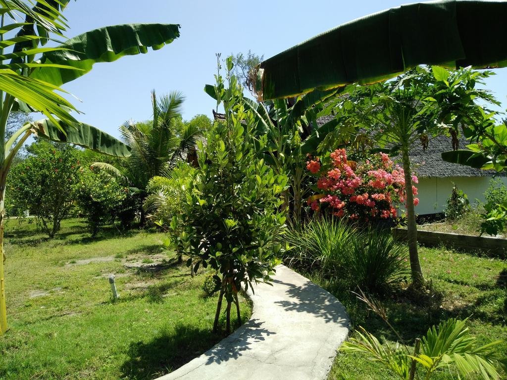 Hotel Rose Bungalow Pemenang Exterior foto