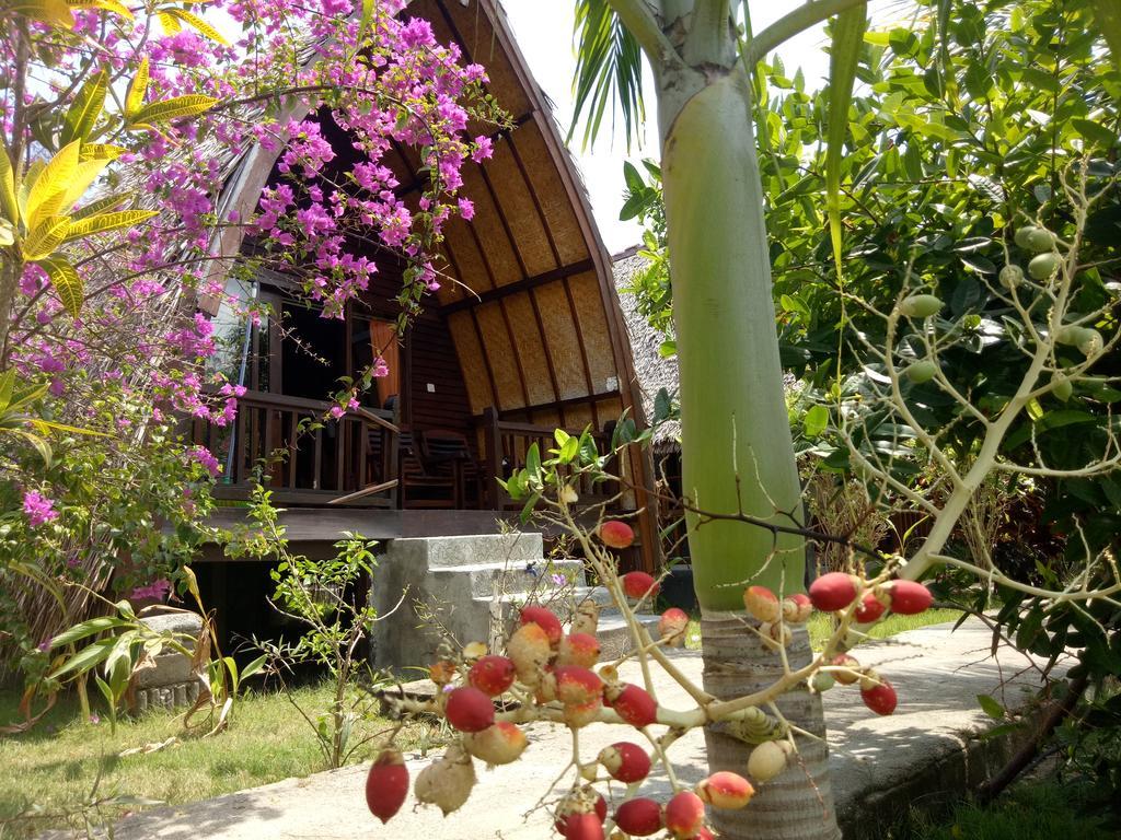 Hotel Rose Bungalow Pemenang Exterior foto