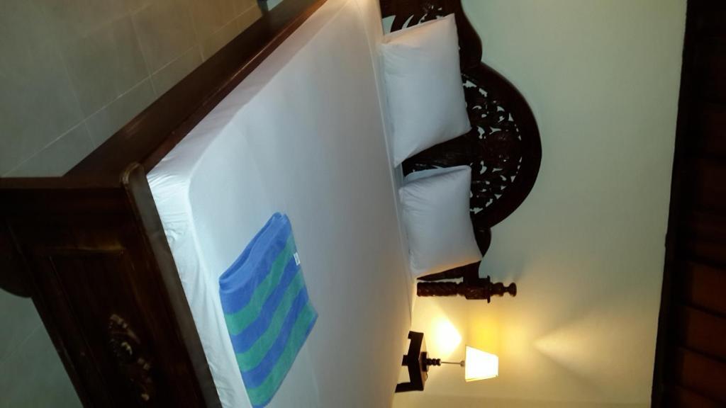 Hotel Rose Bungalow Pemenang Exterior foto