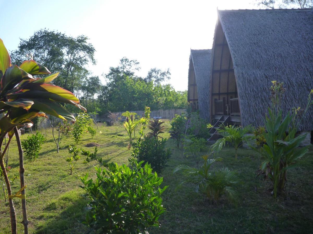 Hotel Rose Bungalow Pemenang Exterior foto